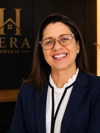 Shirley Cristina