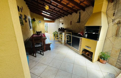 Casa em Jardim Danúbio, Jundiaí