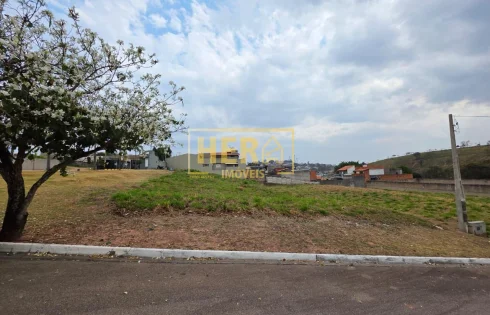 Terreno em Jardim Tarumã, Jundiaí