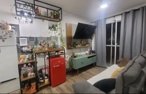 Apartamento em Vila Ieiri, Várzea Paulista