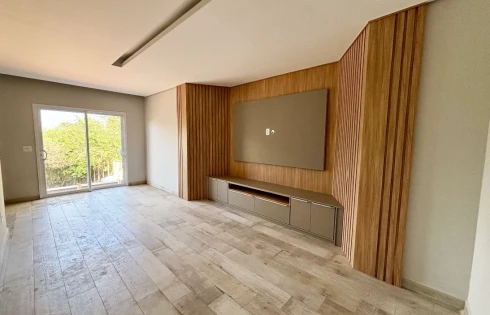 Casa em Residencial Jardim Primavera, Louveira