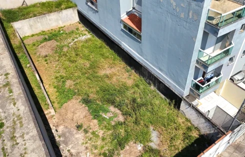 Terreno em Jardim Santo André, Santo André