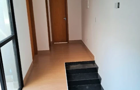 Sobrado geminado em Parque das Nações, Santo André