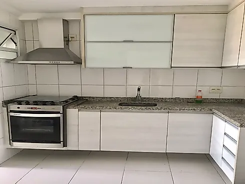 Apartamento em Parque Jaçatuba, Santo André