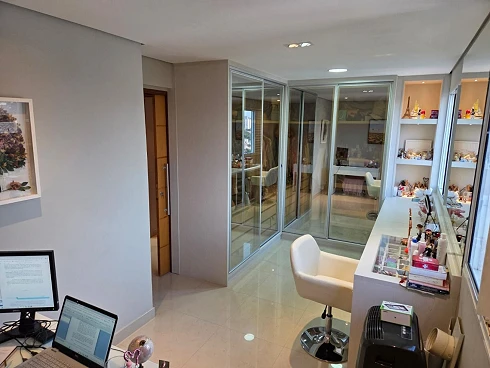Apartamento de 75 m² no Chácara Prado, Mobiliado, com 2 Dormitórios (1 Suíte), Sacada, Churrasqueira e 2 Vagas Cobertas - Foto 11