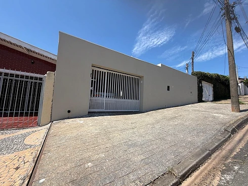 Casa em Jardim das Oliveiras, Campinas