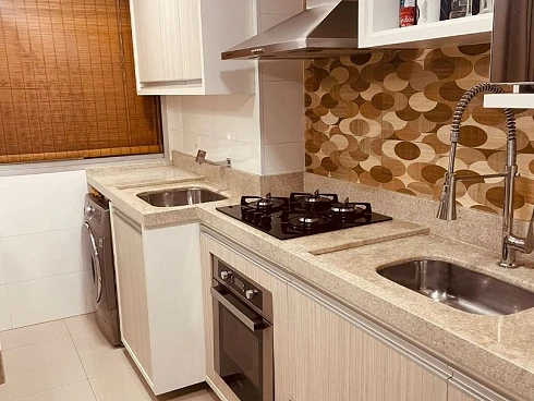 Apartamento Mobiliado no Condomínio Poema | 52m² | 2 Dormitórios | Sacada | Armários Planejados - Foto 9