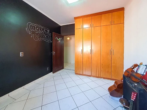 Casa no Jardim Eulina | 700m² de Terreno | 4 Dormitórios (3 Suítes) | Piscina e Ampla Área de Lazer - Foto 22