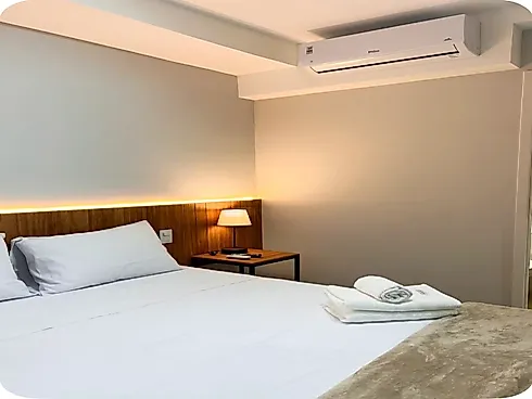 Apartamento 2 Dormitórios no Centro Operando com Airbnb - Foto 19