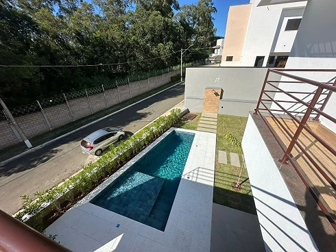 Casa em condomínio em Chácaras Silvania, Valinhos