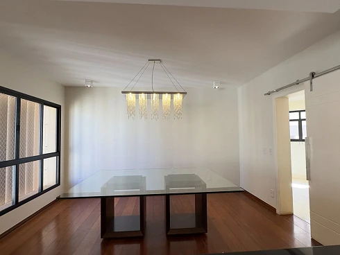 Apartamento em Cambuí, Campinas