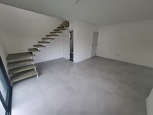 Sobrado geminado em Sertão do Maruim, São José