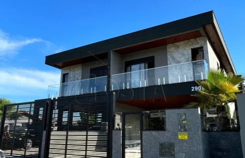 Sobrado Geminado com 3 quartos em Igleses do Rio Vermelho, Florianópolis