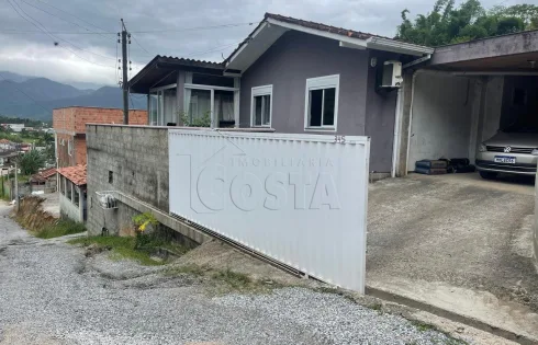 Casa com 3 quartos em Nossa Senhora de Lurdes, Santo Amaro da Imperatriz