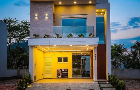 Casa com 3 quartos em Deltaville, Biguaçu