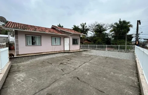 Casa com 3 quartos em Alto Aririú, Palhoça