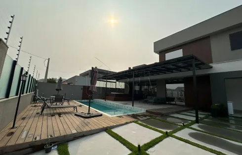 Casa com 4 quartos em Ingleses do Rio Vermelho, Florianópolis