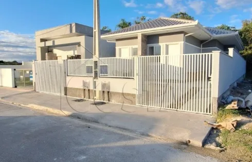 Casa Geminada com 2 quartos em Loteamento Vivendas, São José