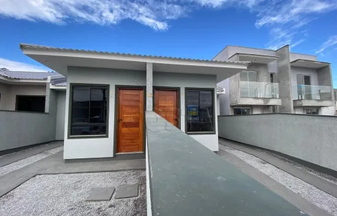 Casa Geminada com 2 quartos em Bela Vista, Palhoça