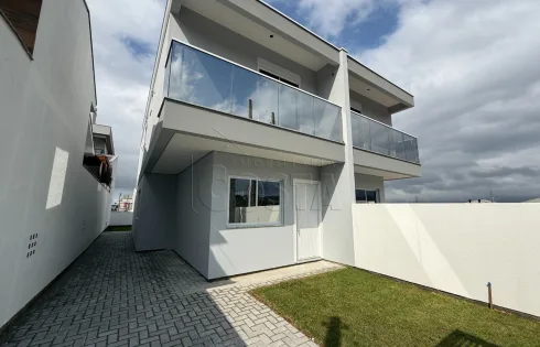 Sobrado Geminado com 3 quartos em São Sebastião, Palhoça