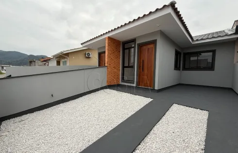 Casa Geminada com 2 quartos em Loteamento Parque Vale Verde, Palhoça