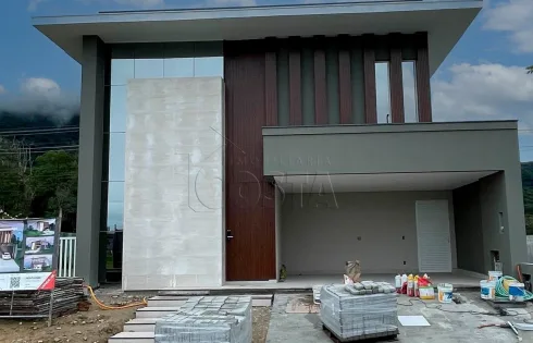 Casa com 4 quartos em Pedra Branca, Palhoça