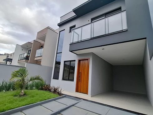 Sobrado Geminado com 3 quartos em Potecas, São José