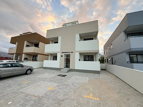 Apartamento com 2 quartos em Barra do Aririu, Palhoça