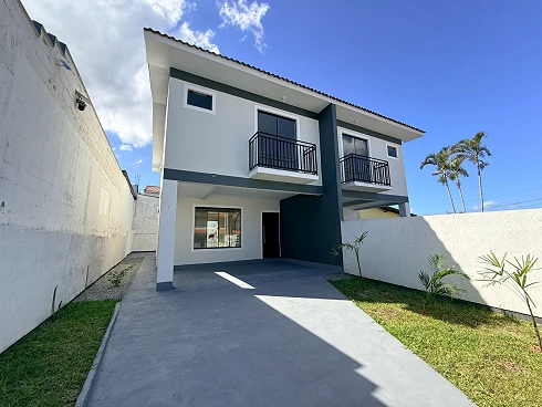 Sobrado Geminado com 3 quartos em Real Parque, São José