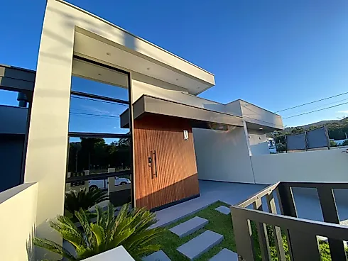 Casa com 2 quartos em Forquilhas, São José