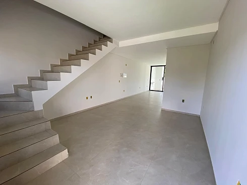Sobrado geminado em Aririú, Palhoça