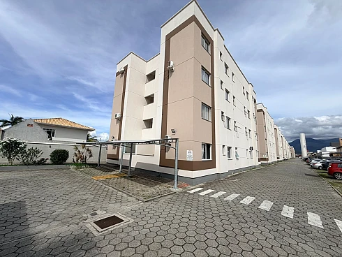 Apartamento em Aririú, Palhoça