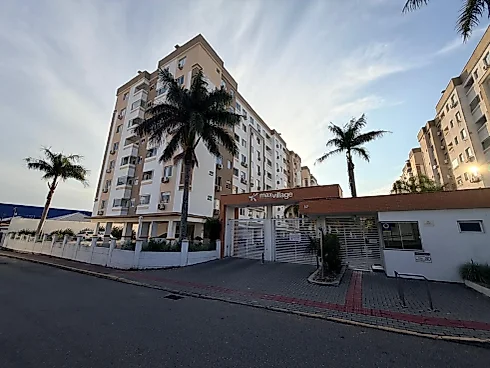 Apartamento em Fazenda Santo Antônio, São José