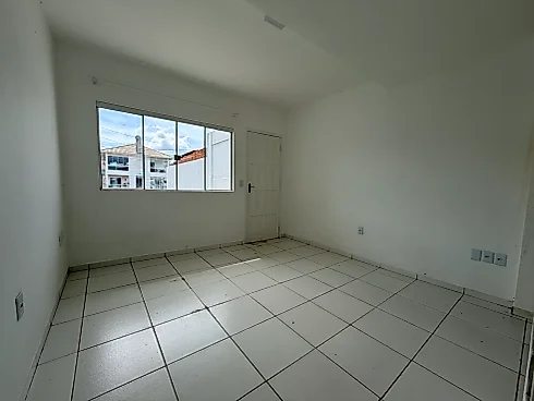 Sobrado geminado em Barra do Aririú, Palhoça