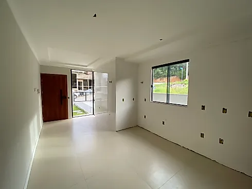 Casa Geminada com Ótimo Espaço de Fundos - Casa geminada em Forquilhas, São José - Foto 5