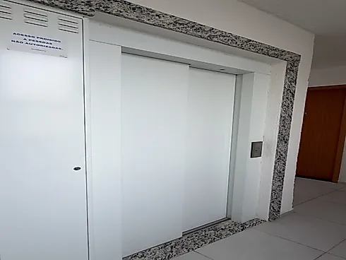 Apartamento 2 Dormitórios com Elevador - Foto 9