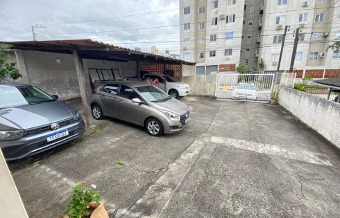 Casa em Praia Comprida, São José