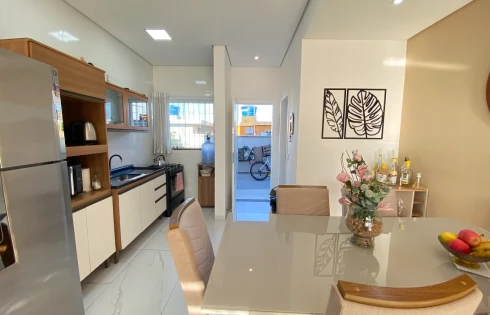 Sobrado geminado em Bela Vista, Palhoça
