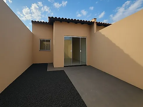 Casa com 2 quartos em Jardim Canaã, Uberlândia