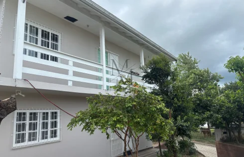 Casa com 2 quartos em Caminho Novo, Palhoça