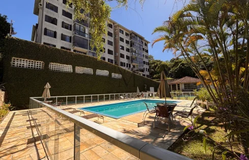 Apartamento com 2 quartos em Coqueiros, Florianópolis