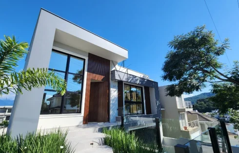 Casa com 4 quartos em Pedra Branca, Palhoça