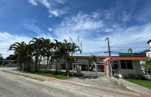 Apartamento com 2 quartos em Sertão do Maruim, São José