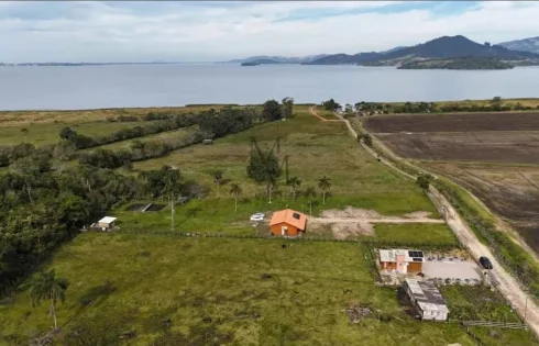 Terreno com 0 quartos em Centro, Imbituba