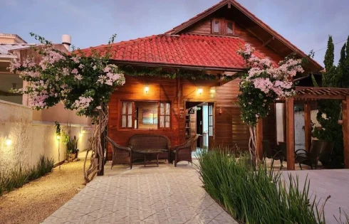 Casa com 4 quartos em Ponta do Papagaio, Palhoça