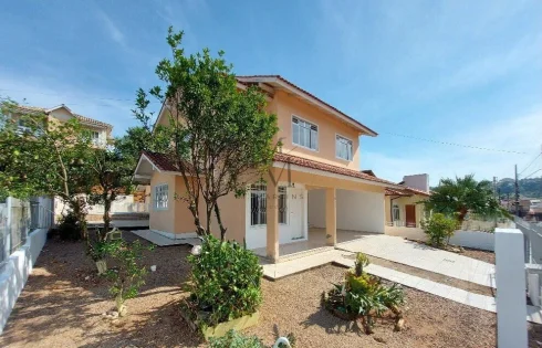 Casa com 3 quartos em Pagani, Palhoça