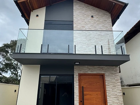 Casa com 4 quartos em São João do Rio Vermelho, Florianópolis