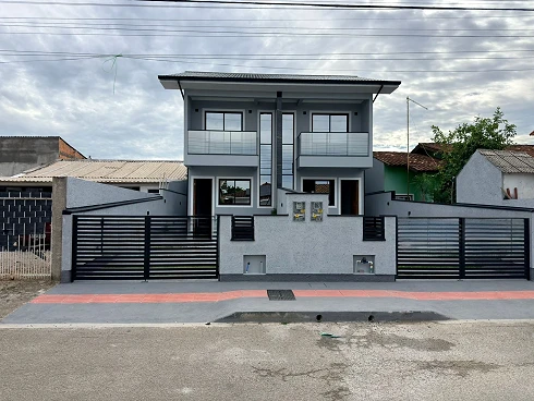 Casa geminada em Madri, Palhoça
