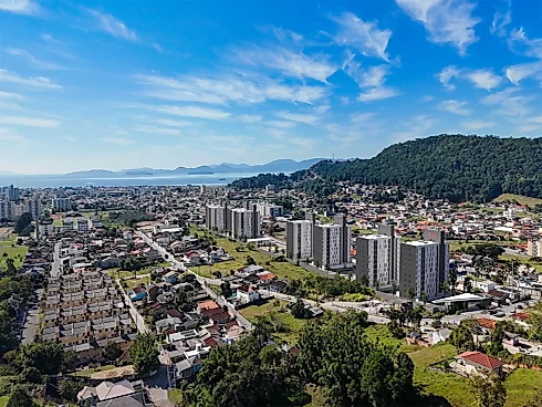 Apartamento em Fundos, Biguaçu