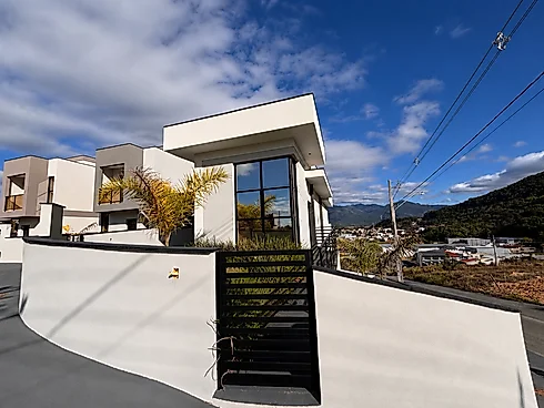 Casa Unifamiliar 3 Quartos, Localizada no Alto Aririú - Palhoça/SC - Apartamento em Alto Aririú, Palhoça - Foto 1